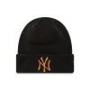 New Era - New York Yankees League Essential Black Cuff Knit Beanie Hat