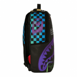 Shark Central Stencils Rugzak in het zwart met graffiti-stencil haaientanden.